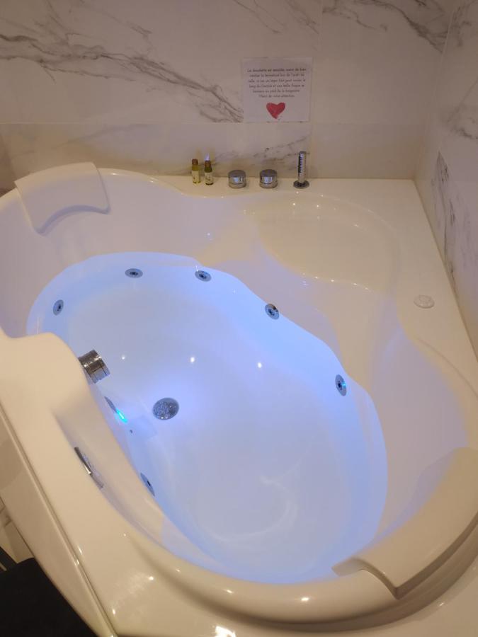 קאין Suite 50 Nuances Avec Balneotherapie Pour 2 מראה חיצוני תמונה
